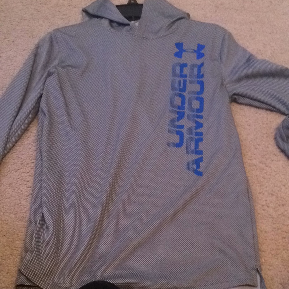 Under Armor Hooded Shirt
